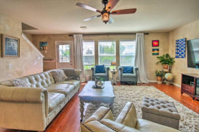 Eclectic Katy Home with Yard and Community Pool!